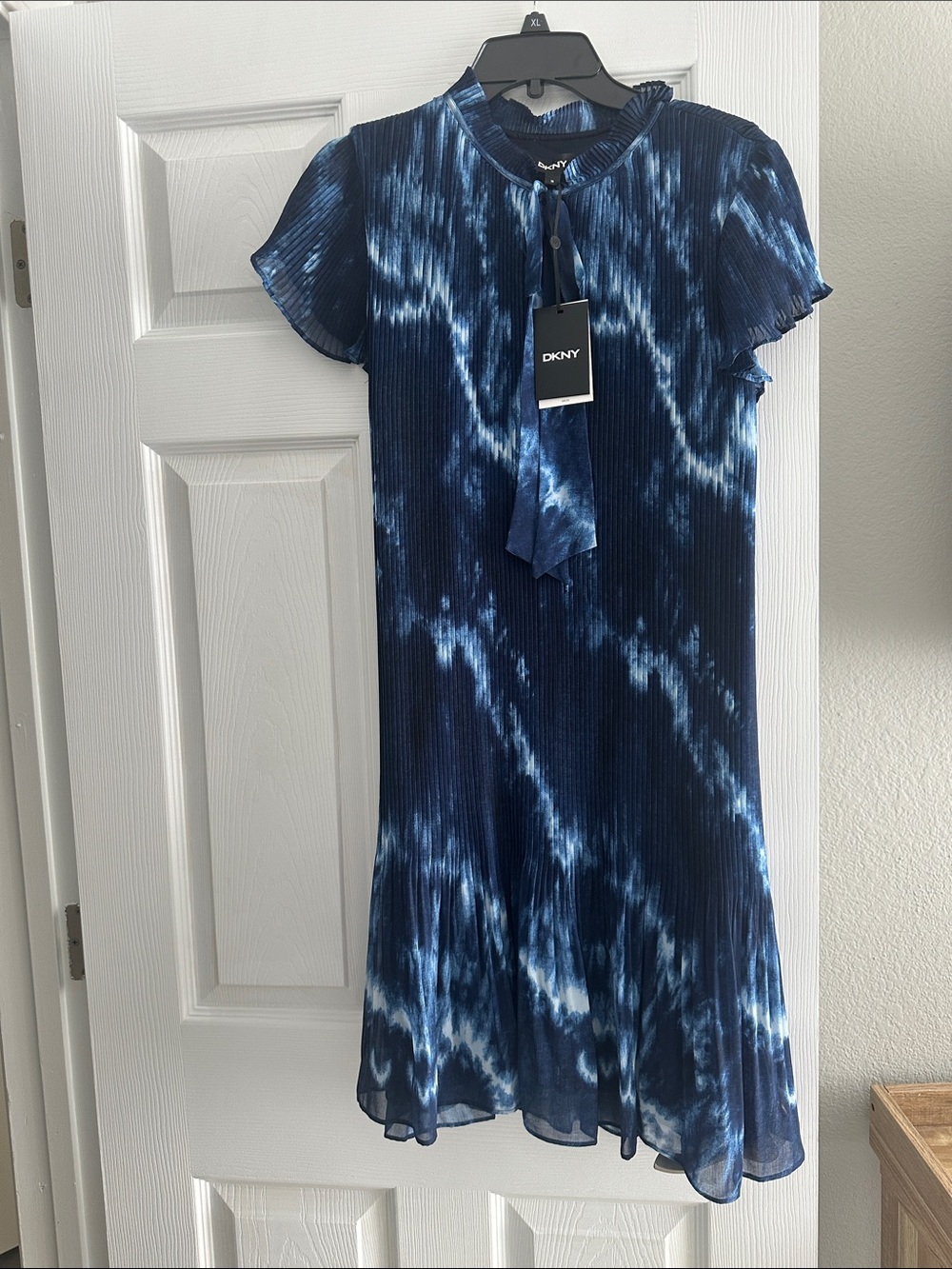 DKNY Blue Tie-Dye Pleated Short Sleeve Dress